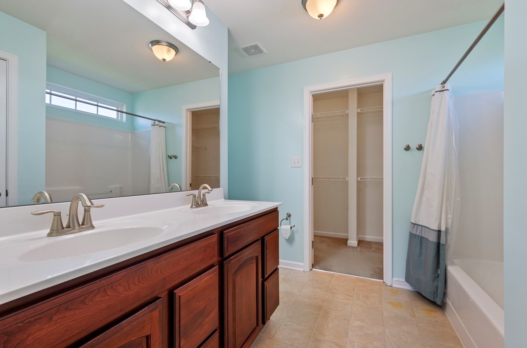 10861 Gasson Dr, North Huntingdon PA 15642-8878 exterior