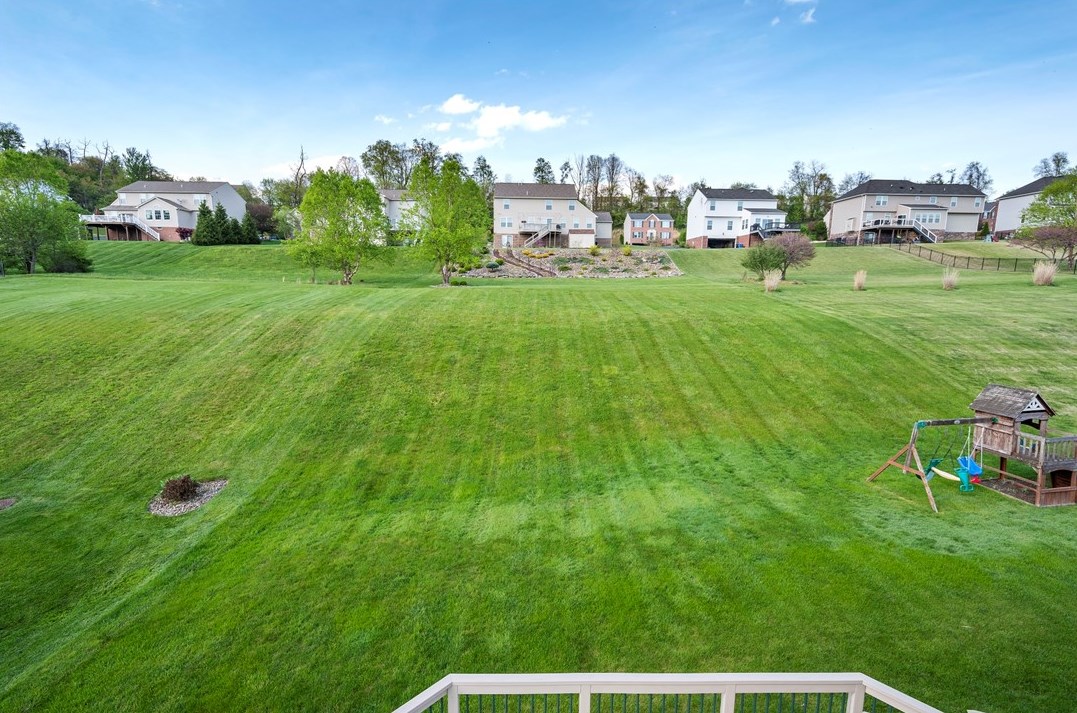 10861 Gasson Dr, North Huntingdon PA 15642-8878 exterior