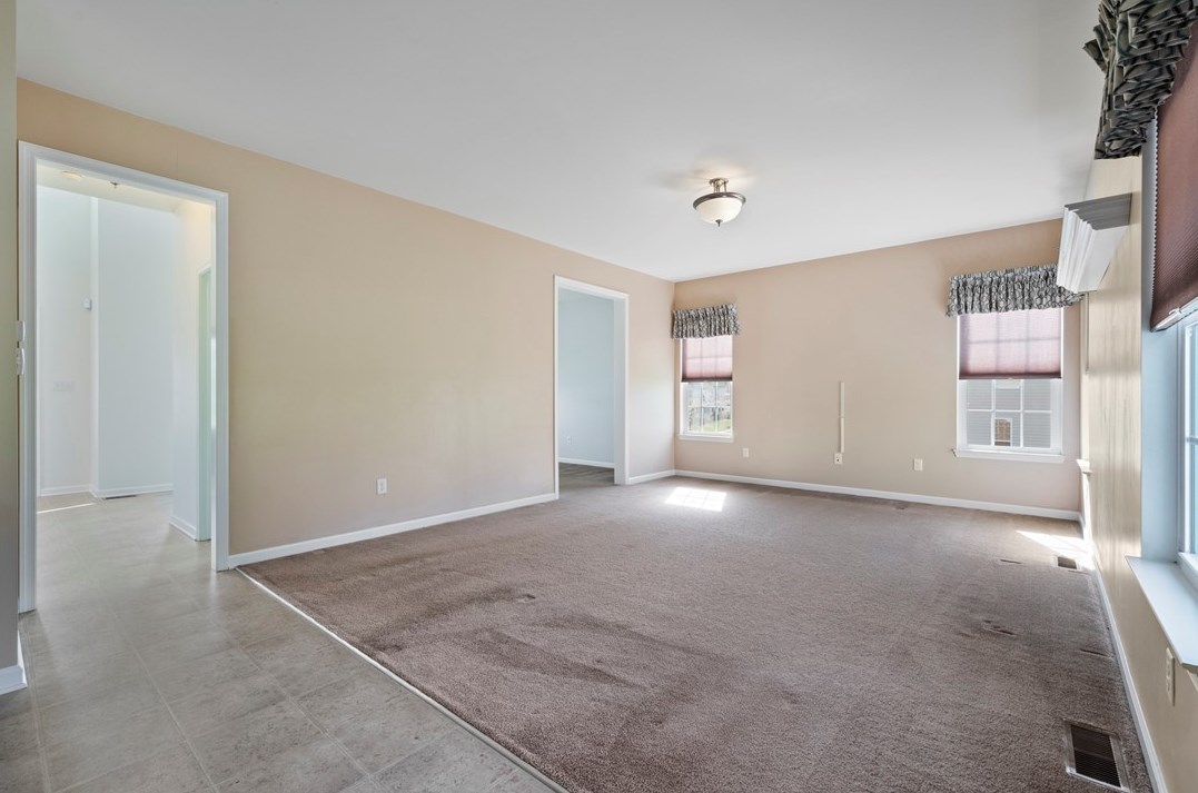 10861 Gasson Dr, North Huntingdon PA 15642-8878 exterior