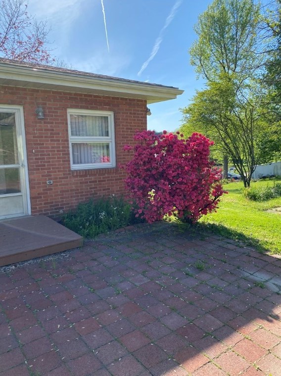 185 Wildwood Dr, Greensburg PA  15601-3919 exterior