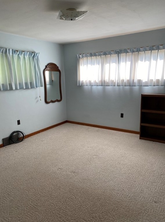185 Wildwood Dr, Greensburg PA  15601-3919 exterior