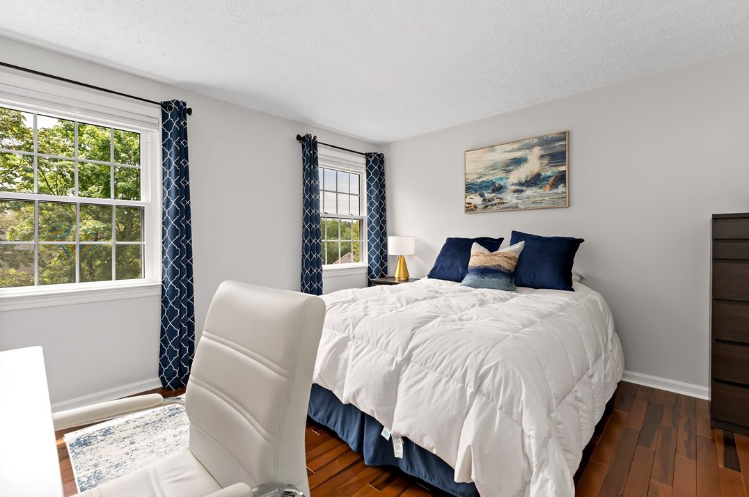 604 Parliament Dr, Moon Twp PA 15108-3276 exterior