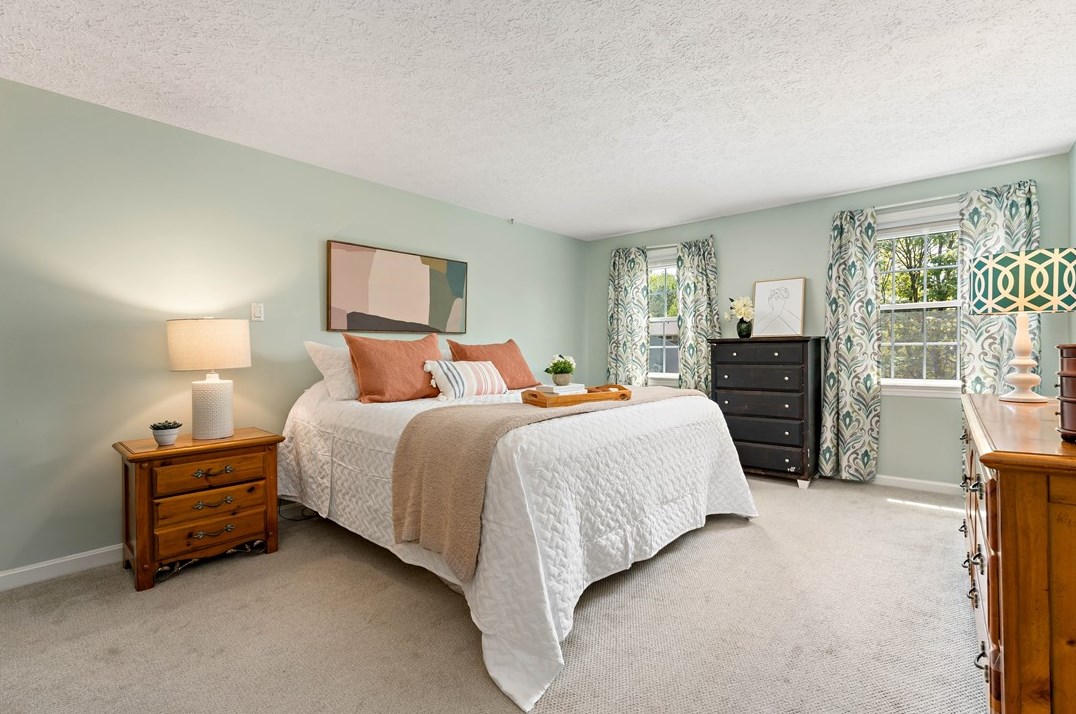 604 Parliament Dr, Moon Twp PA 15108-3276 exterior