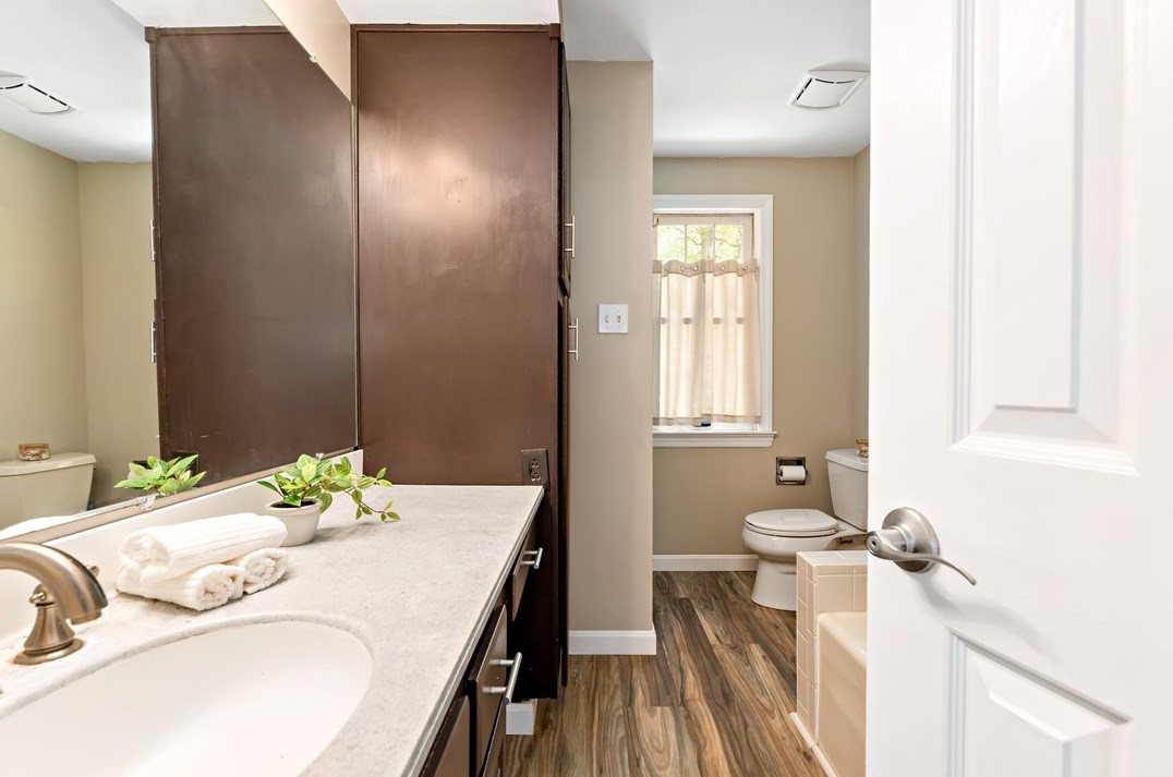 604 Parliament Dr, Moon Twp PA 15108-3276 exterior