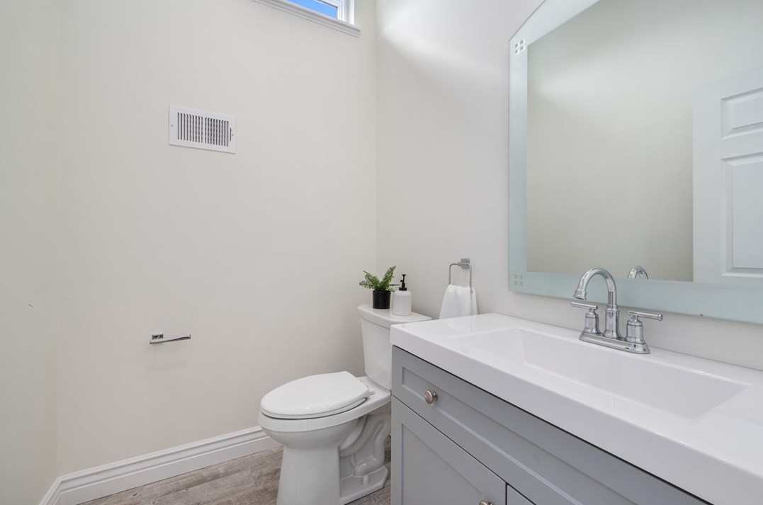 5221 Duncan St, Pittsburgh PA 15201-2431 exterior