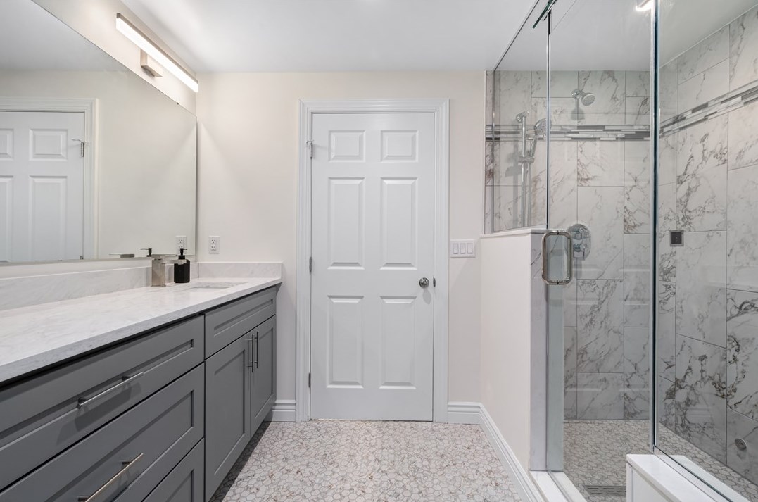 5221 Duncan St, Pittsburgh PA 15201-2431 exterior