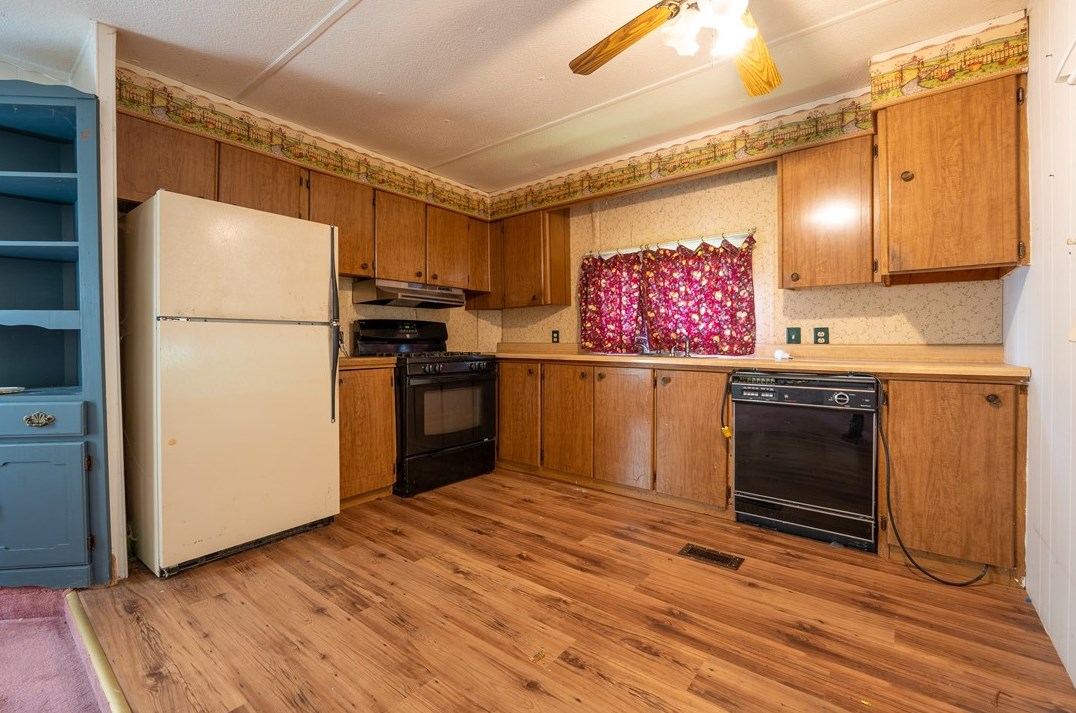 138 Mutual Patch Rd, Greensburg PA  15601-6373 exterior