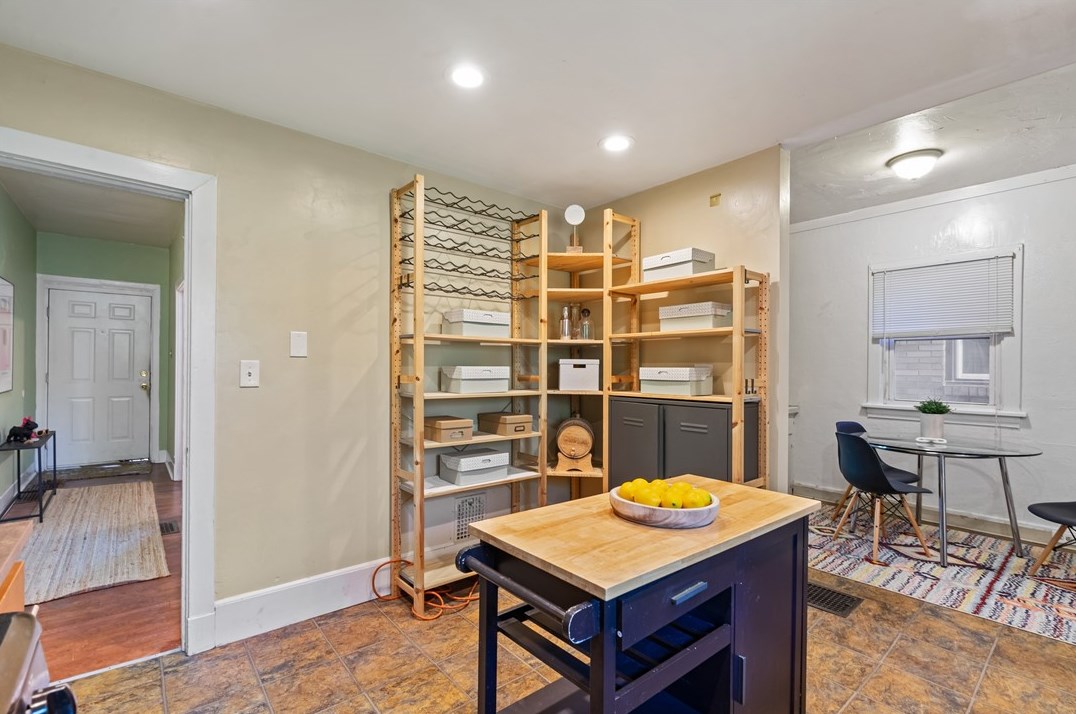 4744 Kincaid St, Pittsburgh PA 15224-1215 exterior