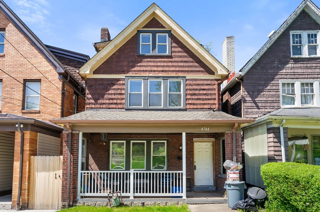 4744 Kincaid St, Pittsburgh PA 15224-1215 exterior