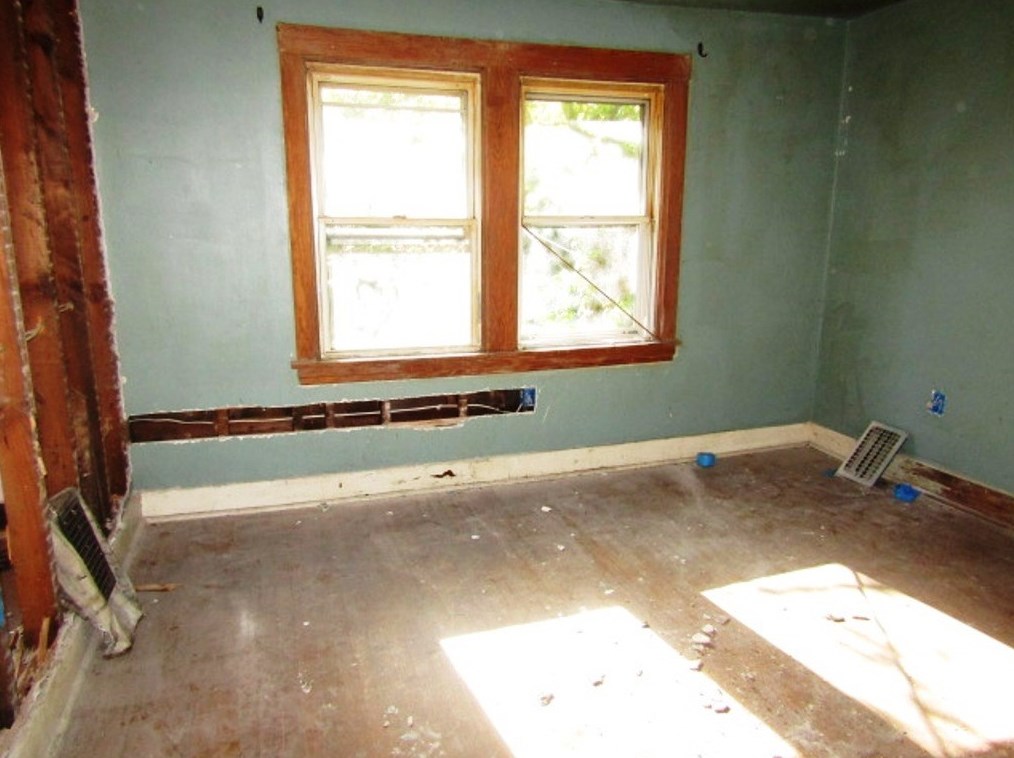 5725 Verona Rd, Verona PA  15147-3012 exterior