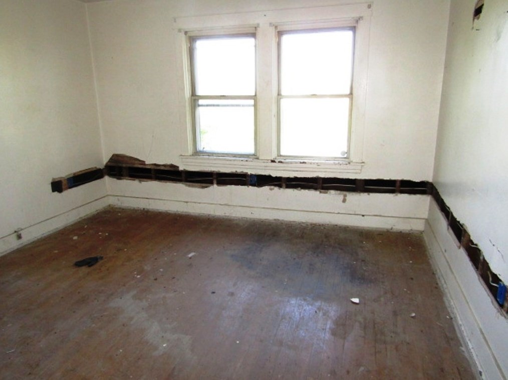 5725 Verona Rd, Verona PA  15147-3012 exterior