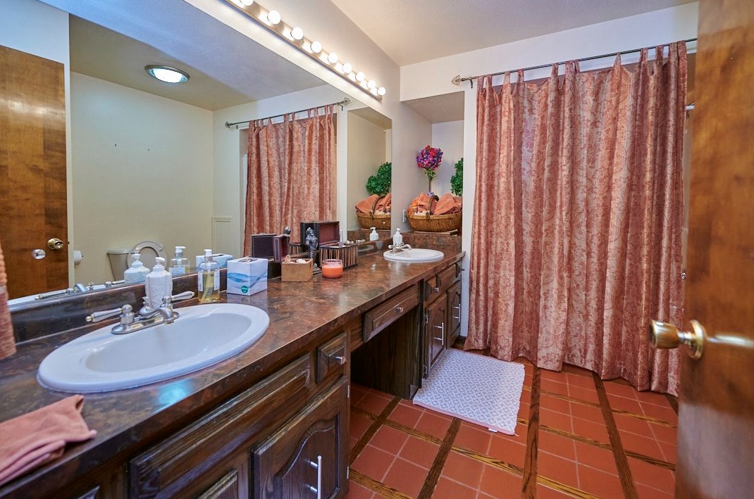 128 Southwood Dr, Oliphant Furnace PA 15401-8911 exterior