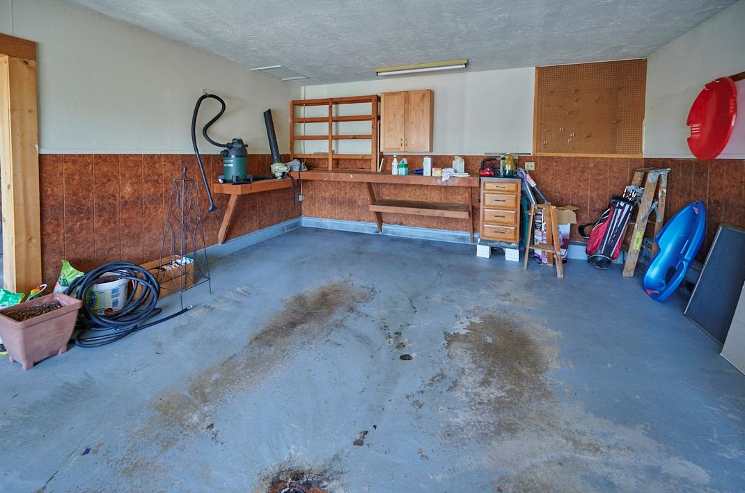 128 Southwood Dr, Oliphant Furnace PA 15401-8911 exterior