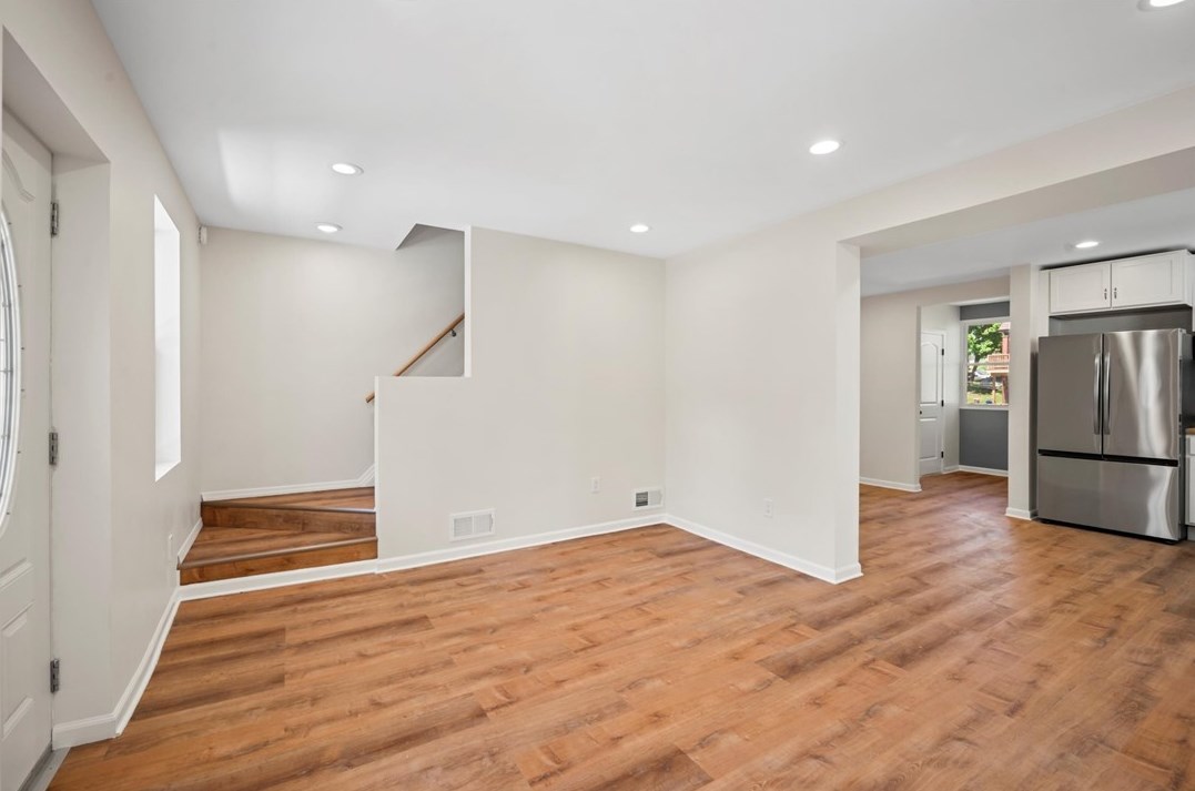 317 Anthony St, Pittsburgh PA 15210-2242 exterior