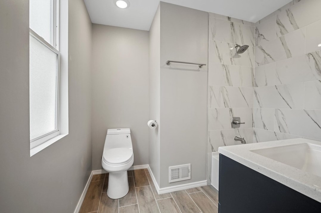 317 Anthony St, Pittsburgh PA 15210-2242 exterior