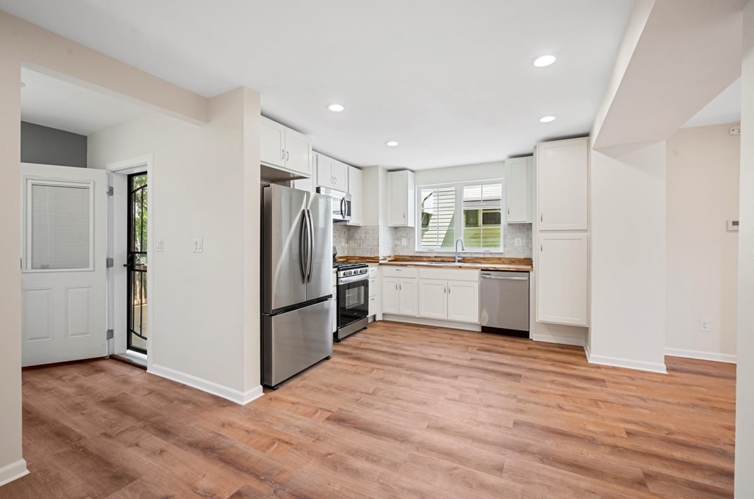 317 Anthony St, Pittsburgh PA 15210-2242 exterior