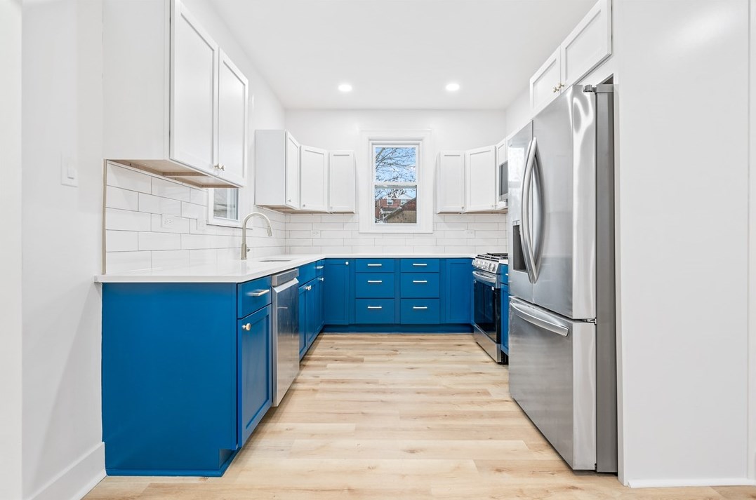 326 Leblanc St, Pittsburgh PA 15218-1010 exterior