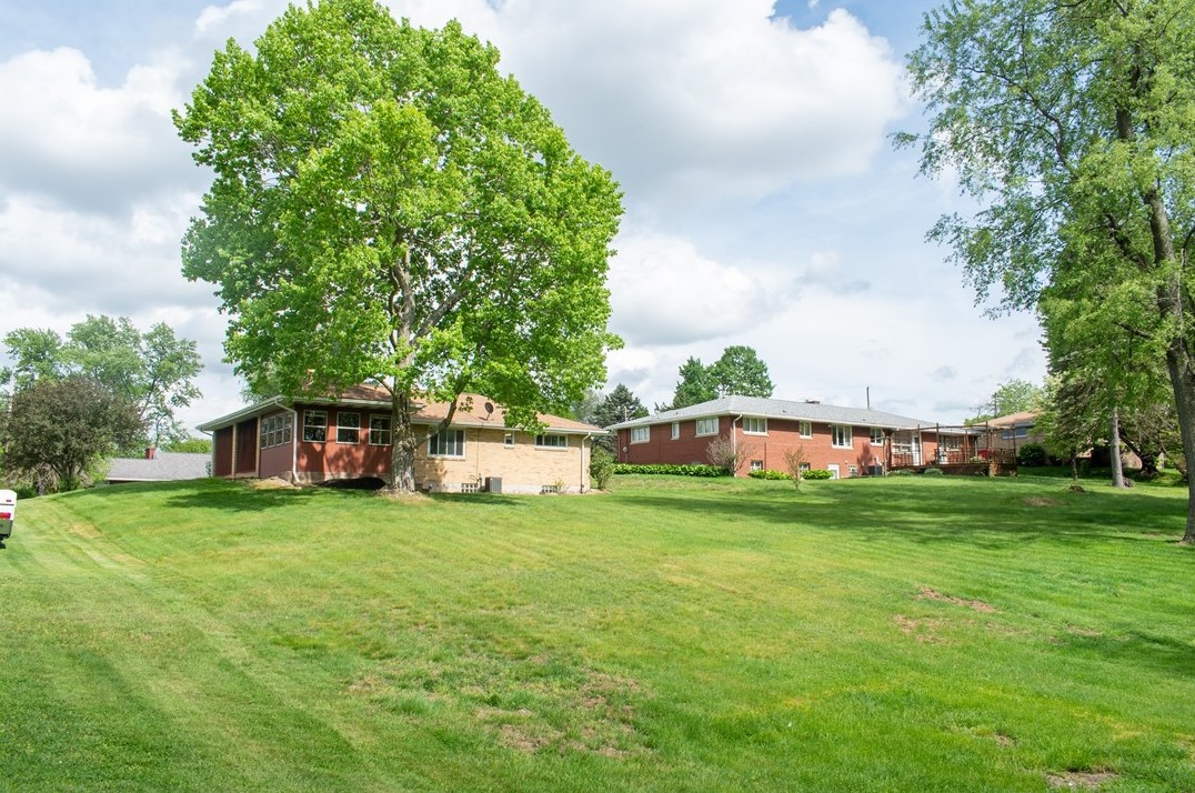 1348 Bechtel St, Monaca PA 15061-1112 exterior