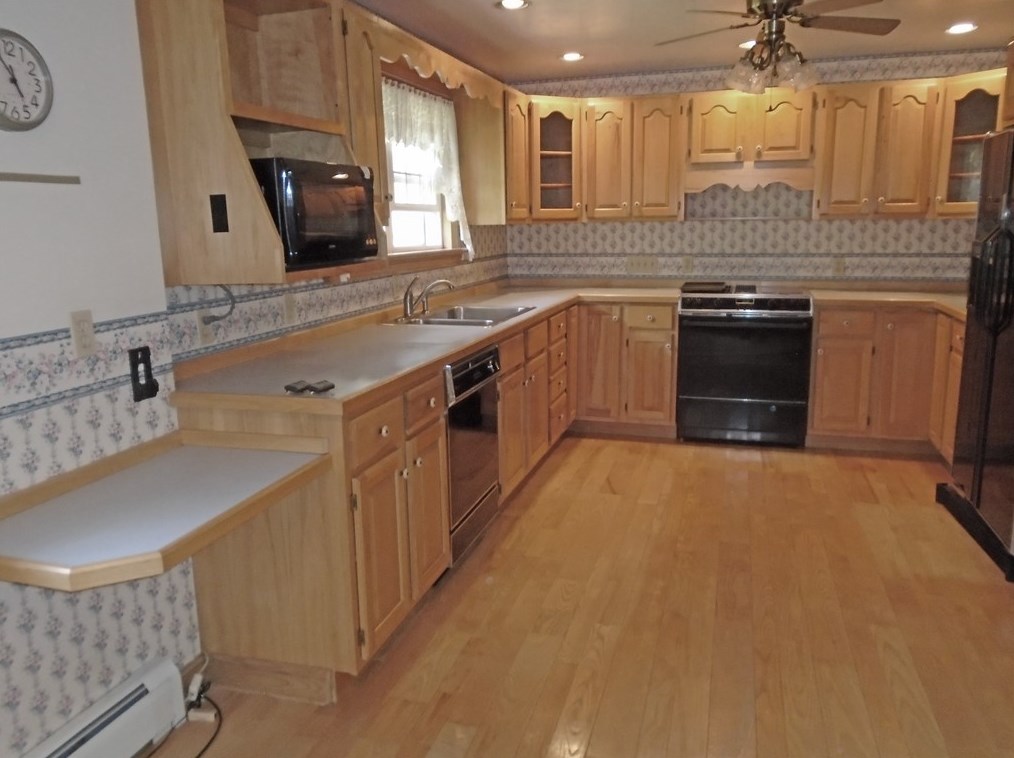 452 Smiths Ferry Rd, Midland, PA 15059