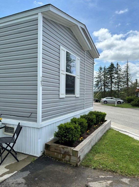 147 Castle Rd, Washington PA 15301-6008 exterior