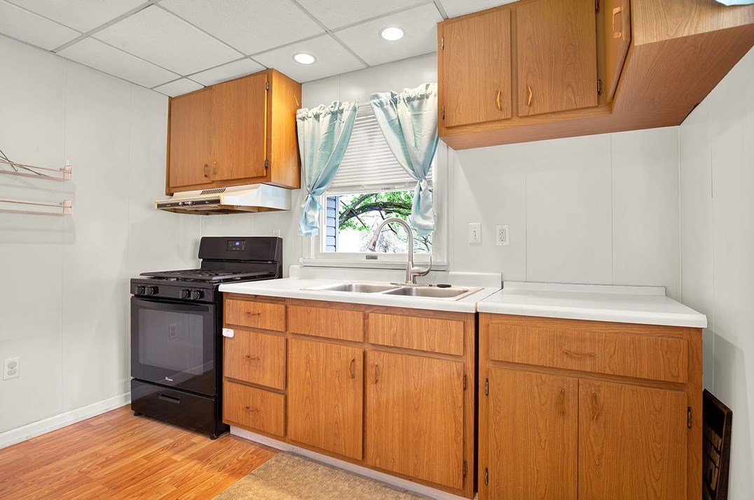 915 Blair St, Jeannette, PA 15644