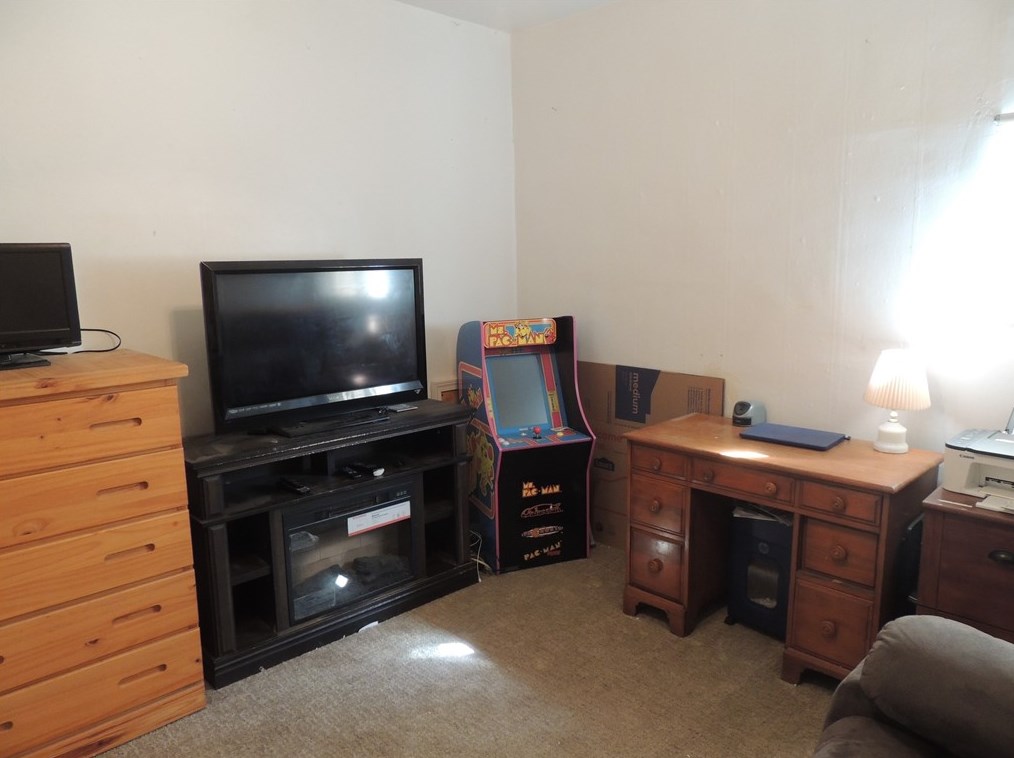 206 Meadowview Dr, Latrobe PA  15650-5145 exterior