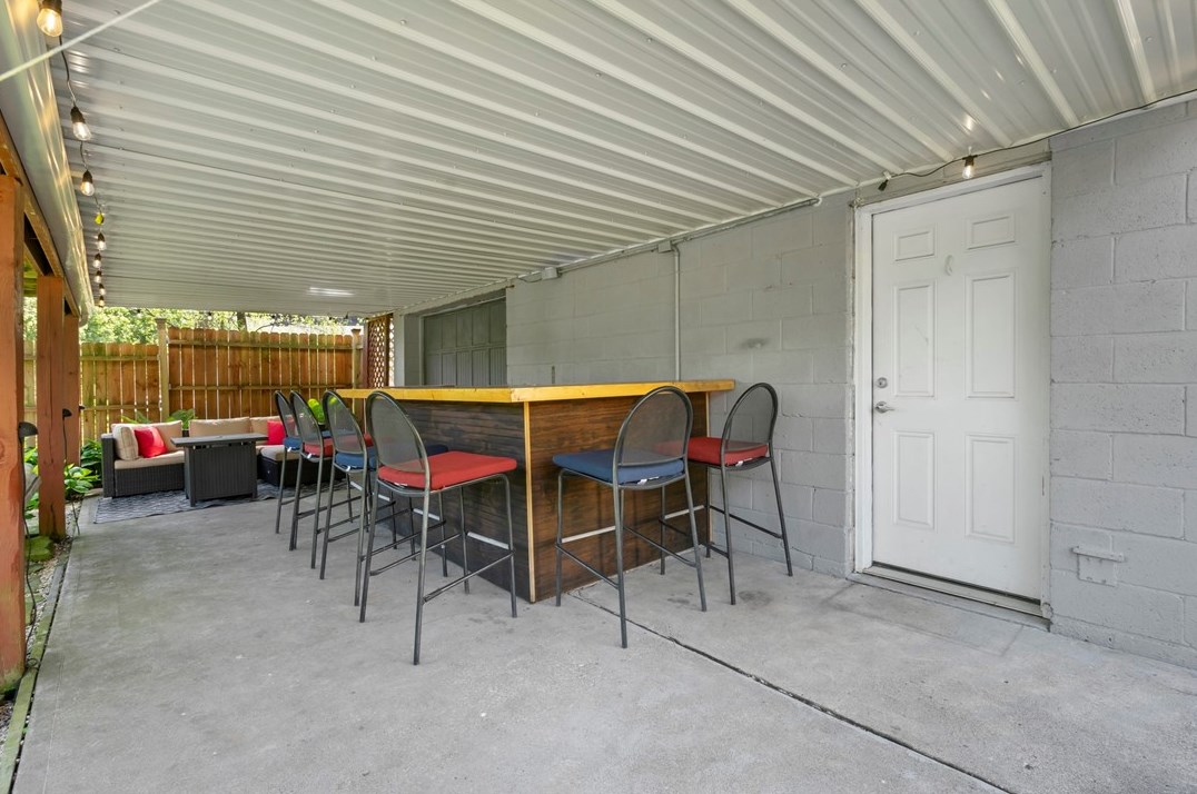 331 Gdn Rd, Pittsburgh PA 15227-3105 exterior