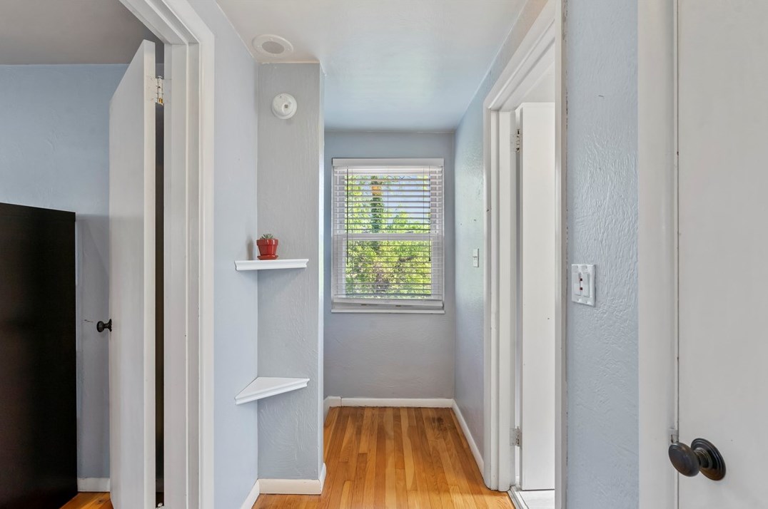 331 Gdn Rd, Pittsburgh PA 15227-3105 exterior