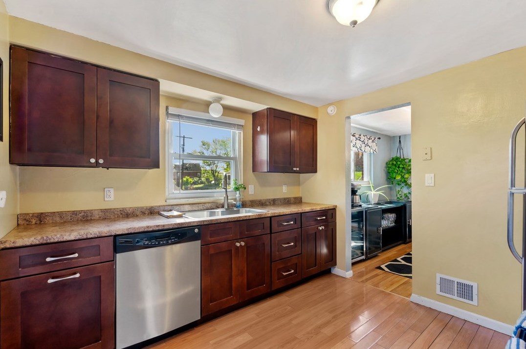 331 Gdn Rd, Pittsburgh PA 15227-3105 exterior