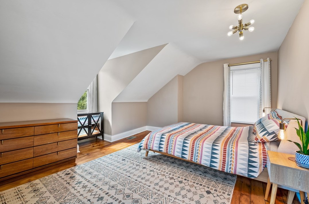 6731 Reynolds St, Pittsburgh PA  15206-4511 exterior