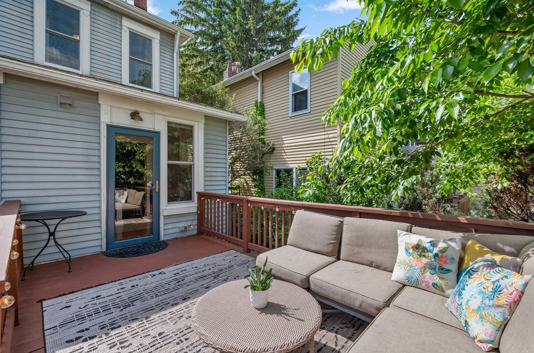 6731 Reynolds St, Pittsburgh PA  15206-4511 exterior