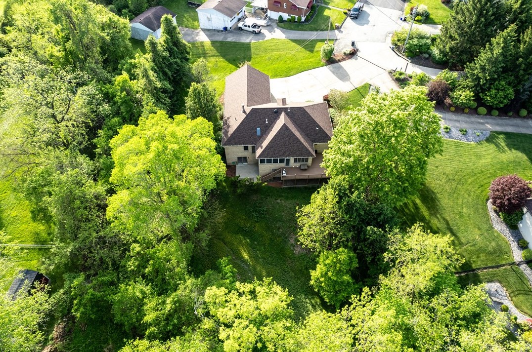 126 Crestview Mnr, Monongahela PA 15063-1102 exterior