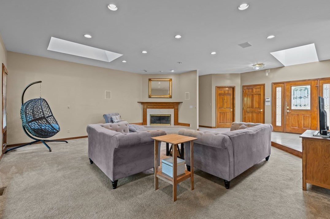 126 Crestview Mnr, Monongahela PA 15063-1102 exterior