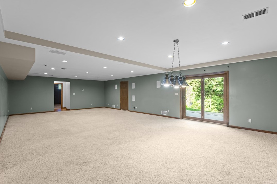 126 Crestview Mnr, Monongahela PA 15063-1102 exterior