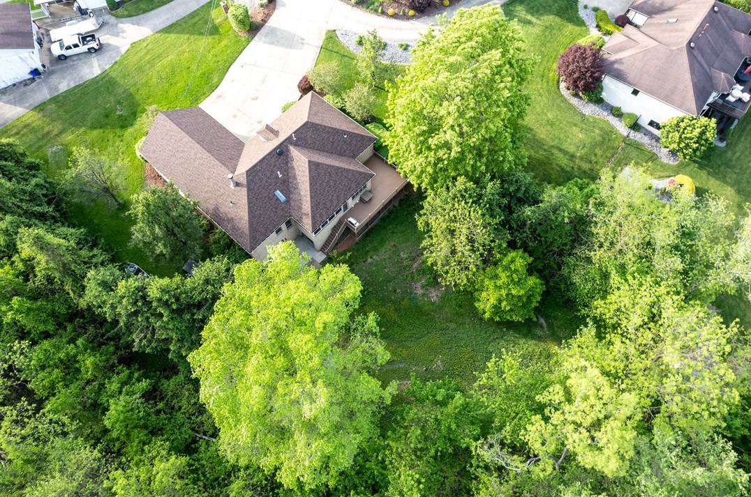 126 Crestview Mnr, Monongahela PA 15063-1102 exterior