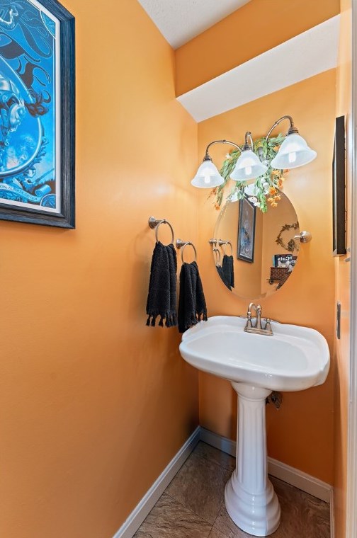 3504 Fox Chase Dr, Imperial PA  15126-9604 exterior