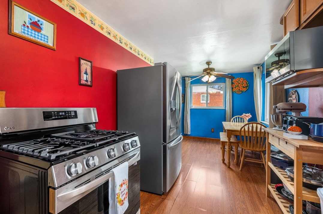 207 Norman Dr, Moon Twp PA 15108-3158 exterior