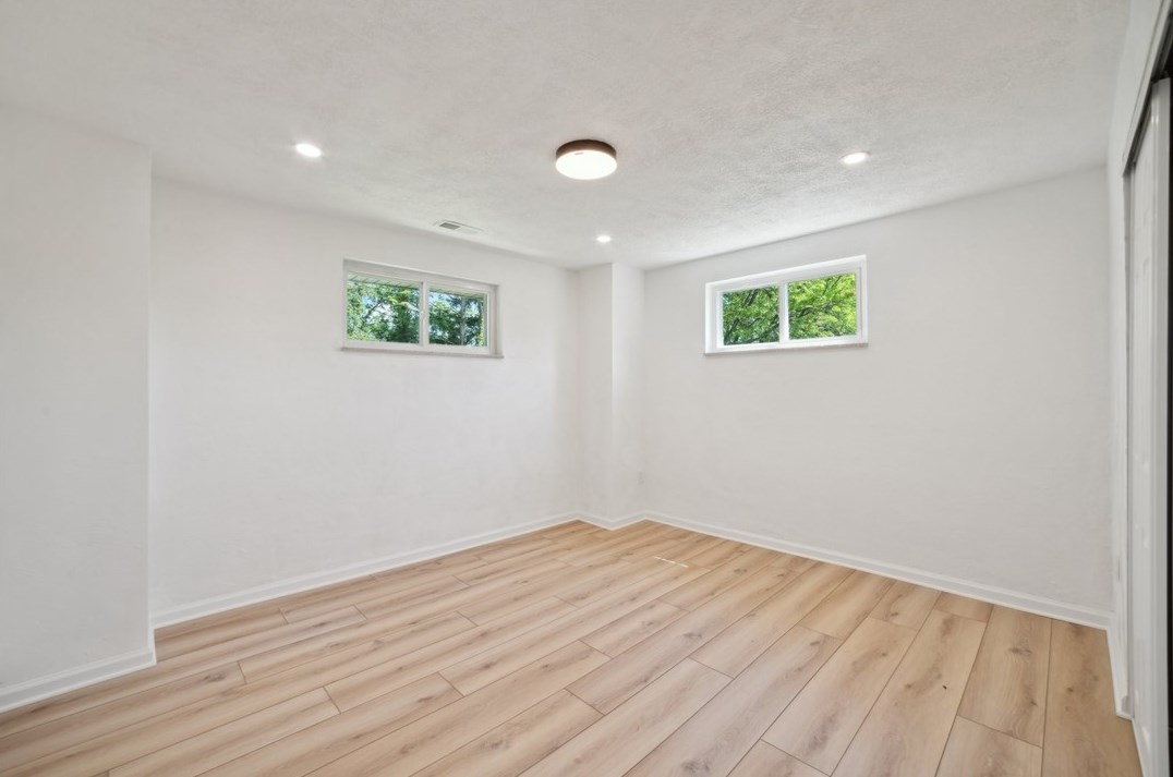 1187 Ln Salle Rd, Monroeville PA 15146-4350 exterior