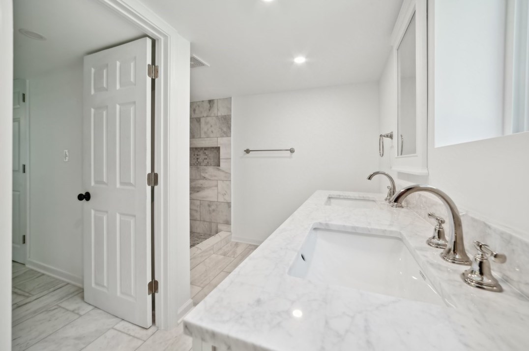 1187 Ln Salle Rd, Monroeville PA 15146-4350 exterior