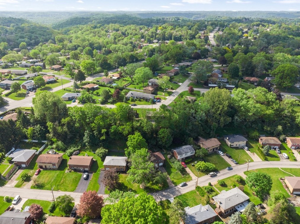 1187 Ln Salle Rd, Monroeville PA 15146-4350 exterior