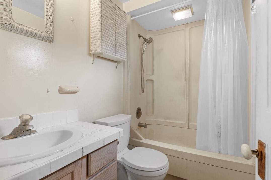 115 Meade Ave, Pittsburgh PA 15202-3516 exterior