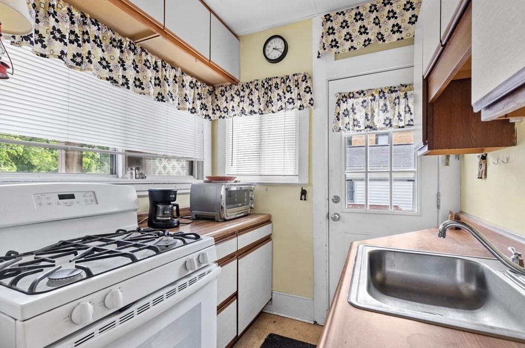 115 Meade Ave, Pittsburgh PA 15202-3516 exterior