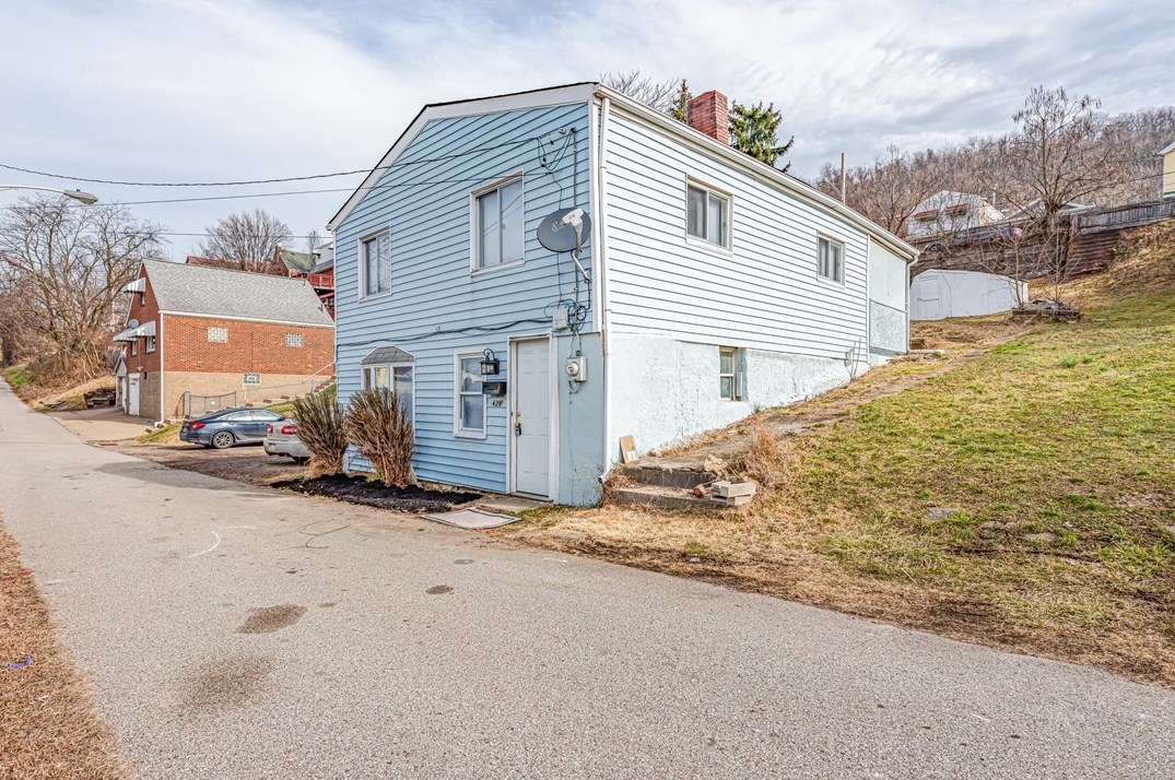 428 Euclid Ave, Glassport PA  15045-1335 exterior