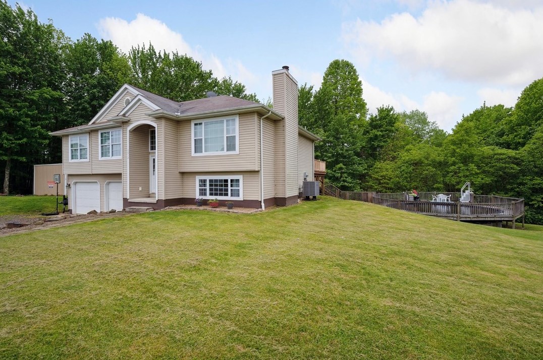 1512 Hancock Rd, Homer City PA  15748-7828 exterior