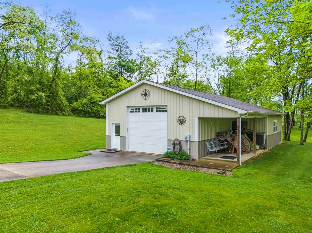 176 Miller Rd, Washington PA 15301-7721 exterior