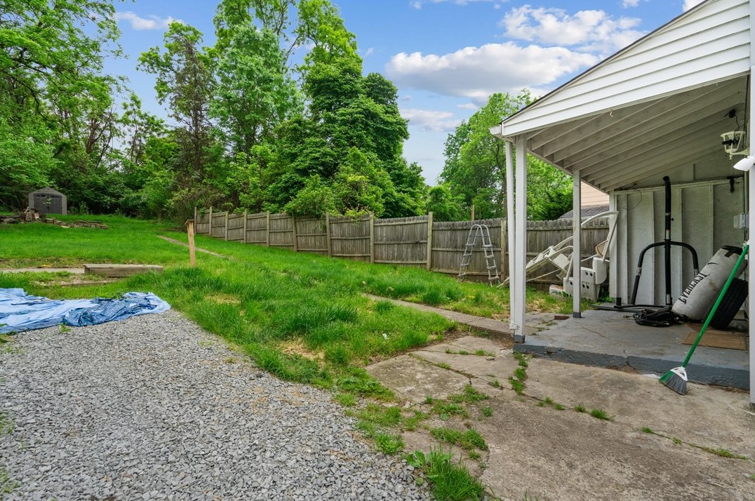 261 Freidel St, Whitaker PA  15120-2341 exterior