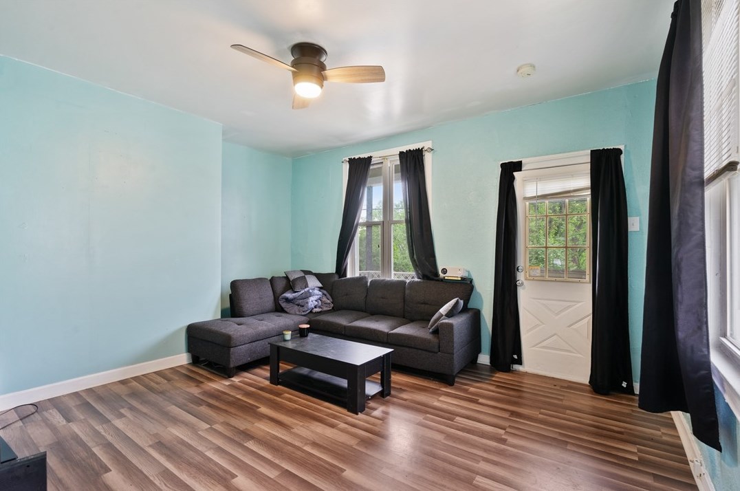 261 Freidel St, Whitaker PA  15120-2341 exterior