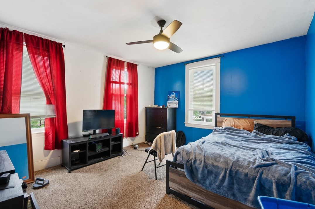 261 Freidel St, Whitaker PA  15120-2341 exterior