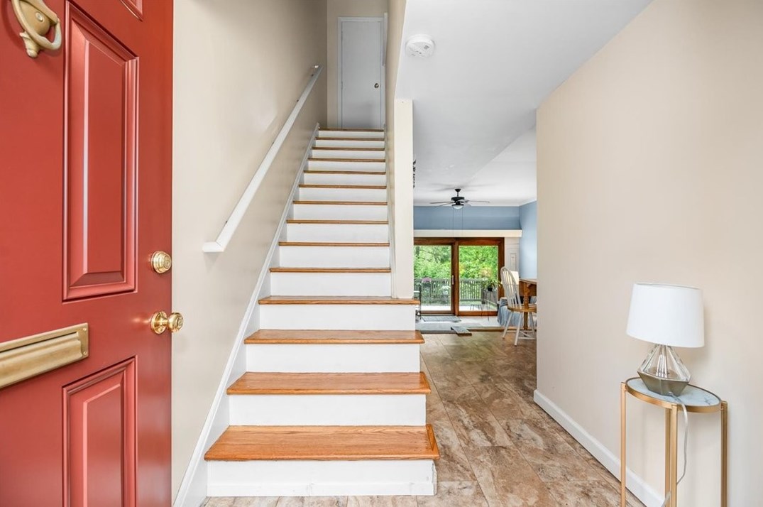 796 Carriage Cir, Pittsburgh PA  15205-1630 exterior