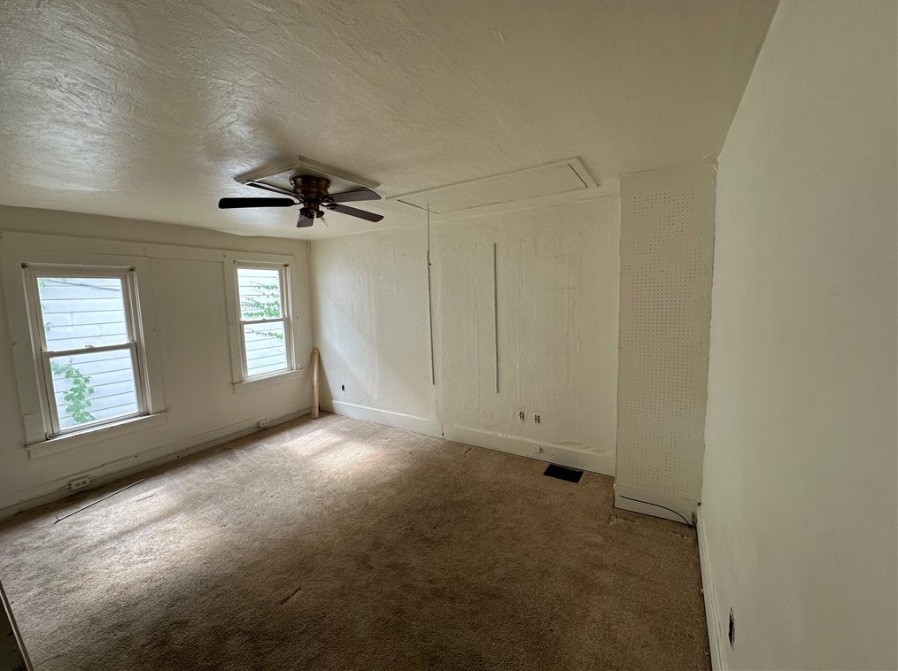 886 Addison St, Washington, PA 15301